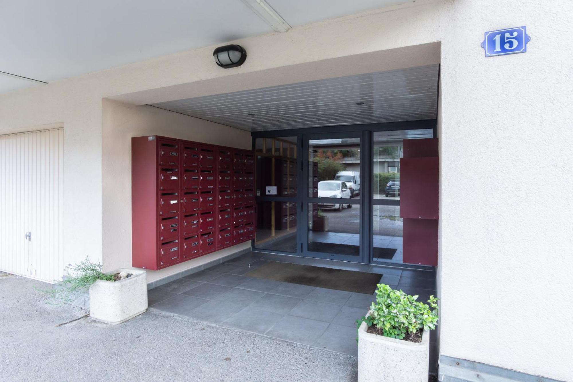 Joli Studio Avec Jardin Apartment Annecy Exterior foto